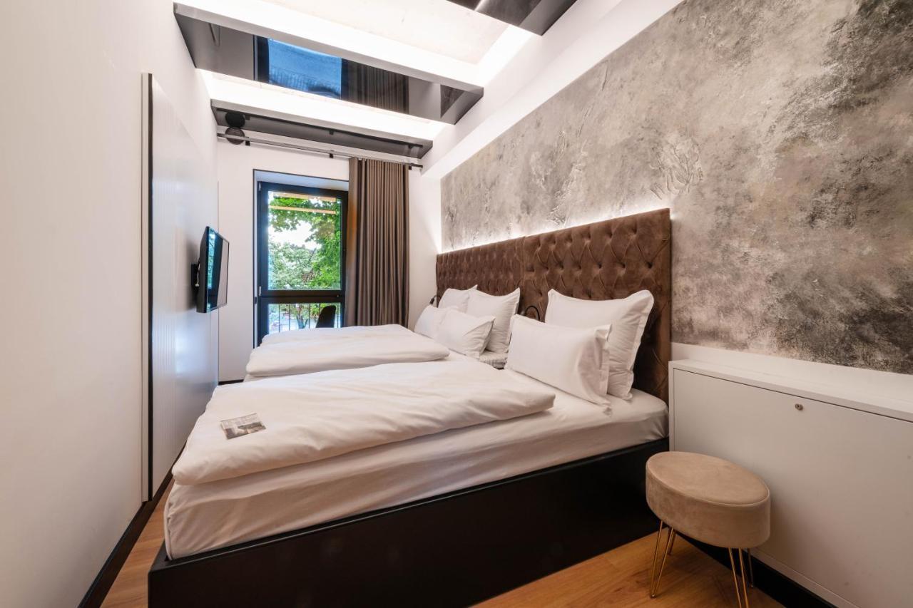 Hotel Am Beatles-Platz Гамбург Экстерьер фото