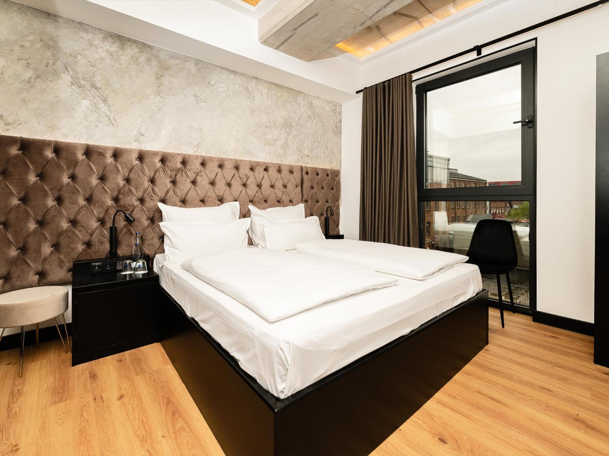 Hotel Am Beatles-Platz Гамбург Экстерьер фото